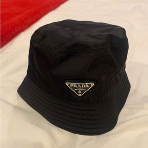 Prada Bucket hat Black - size L